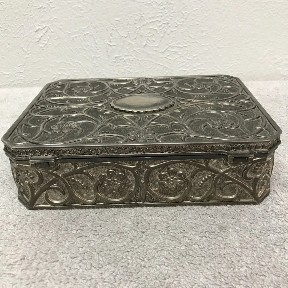 Vintage Godinger Silver Plated Ornate Floral Jewelry Box Red Velvet Lined Large